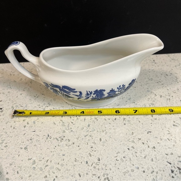Vintage 1950s CHURCHILL Blue Willow Platter & Gravy Boat Set | Made in England - Picture 6 of 15